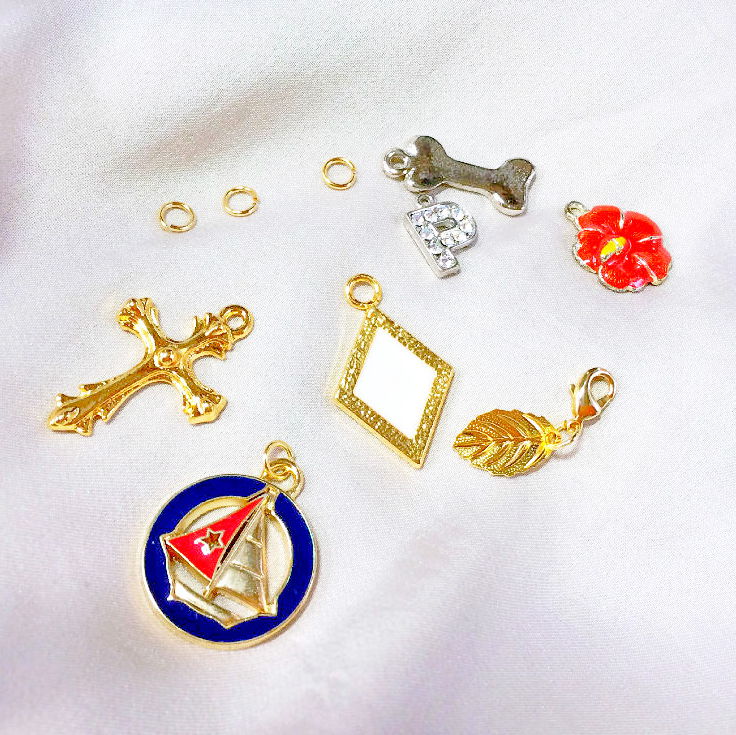 アクセサリーパーツ