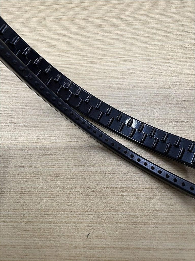 カチューシャ芯 歯付