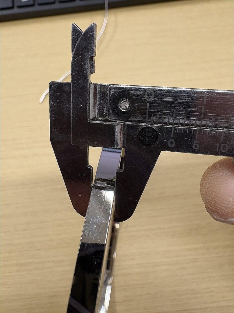 カチューシャ芯 鉄